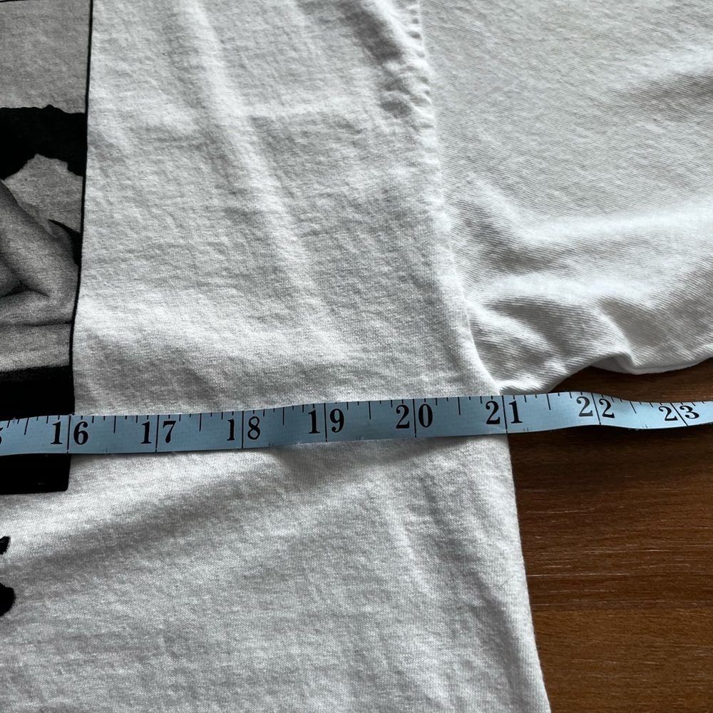 Vintage 90s Friends TV Show Cast Milkshake Graphic Tee - Fruit of the Loom SZ L - Picture 4 of 5